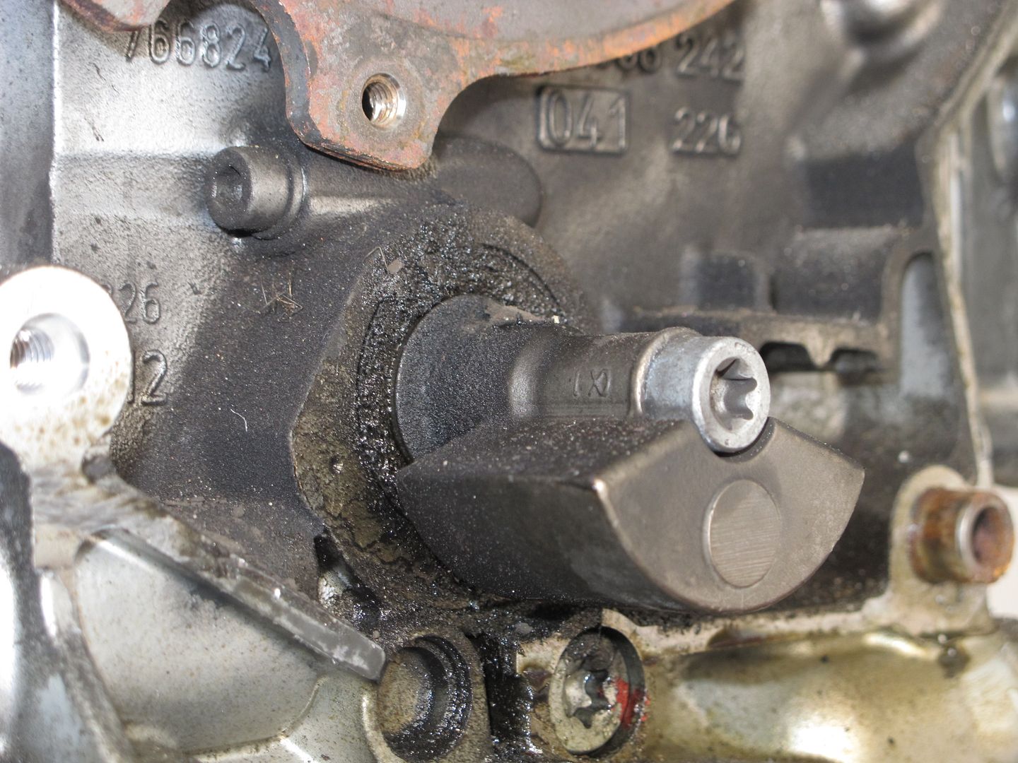 Oil leak between engine and gearbox Adventure Rider